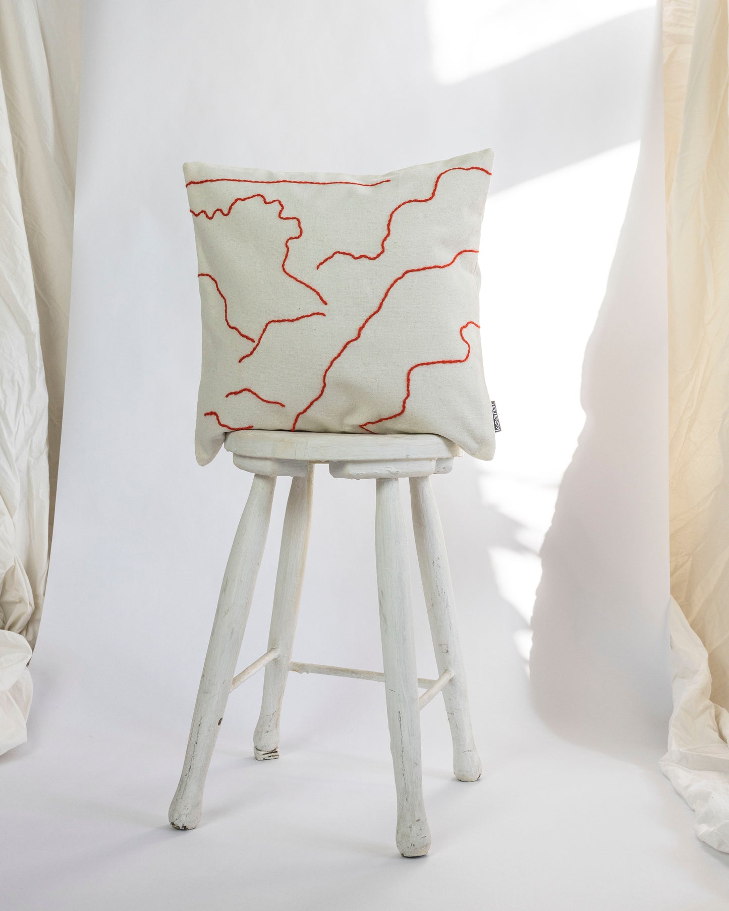 View – Hand-embroidered Pillowcase (more colors)