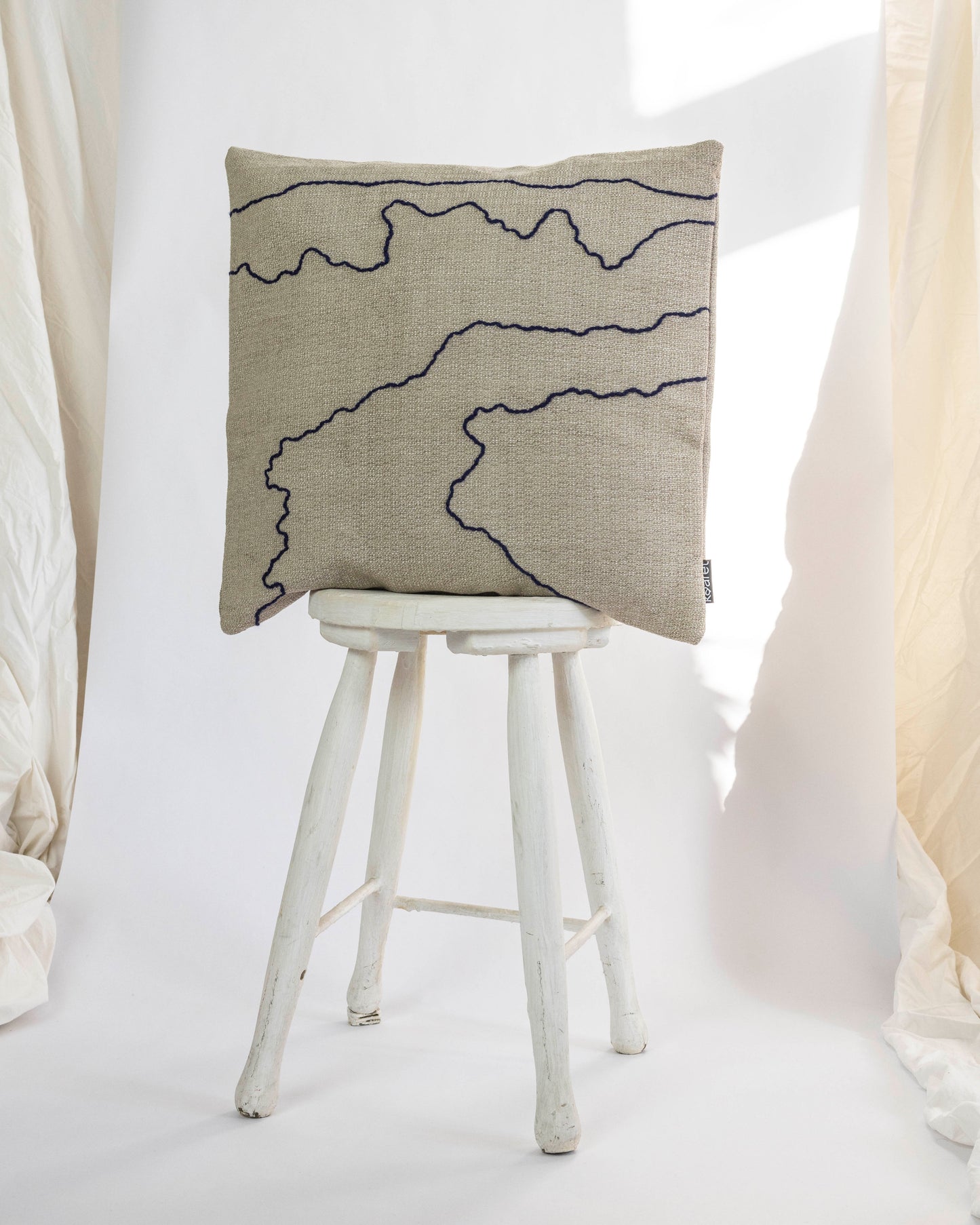 Springs – Hand-embroidered Pillowcase (more colors)