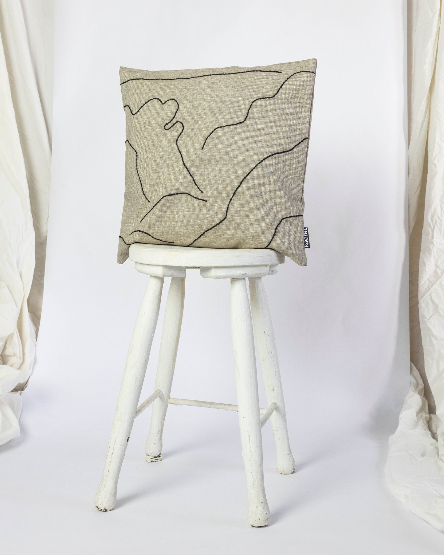 View – Hand-embroidered Pillowcase (more colors)