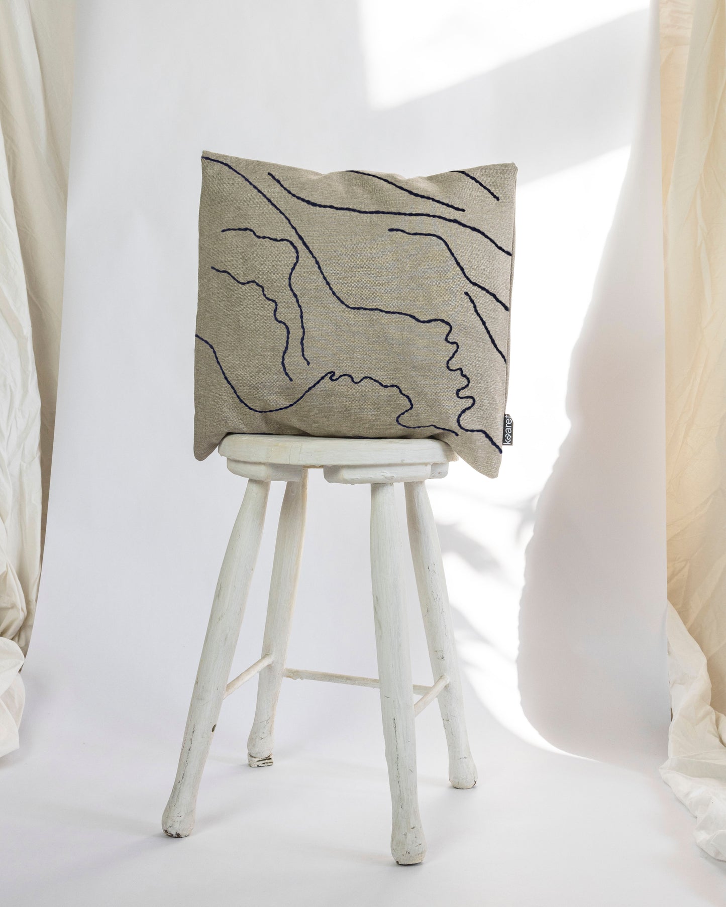 Coast – Hand-embroidered Pillowcase (more colors)