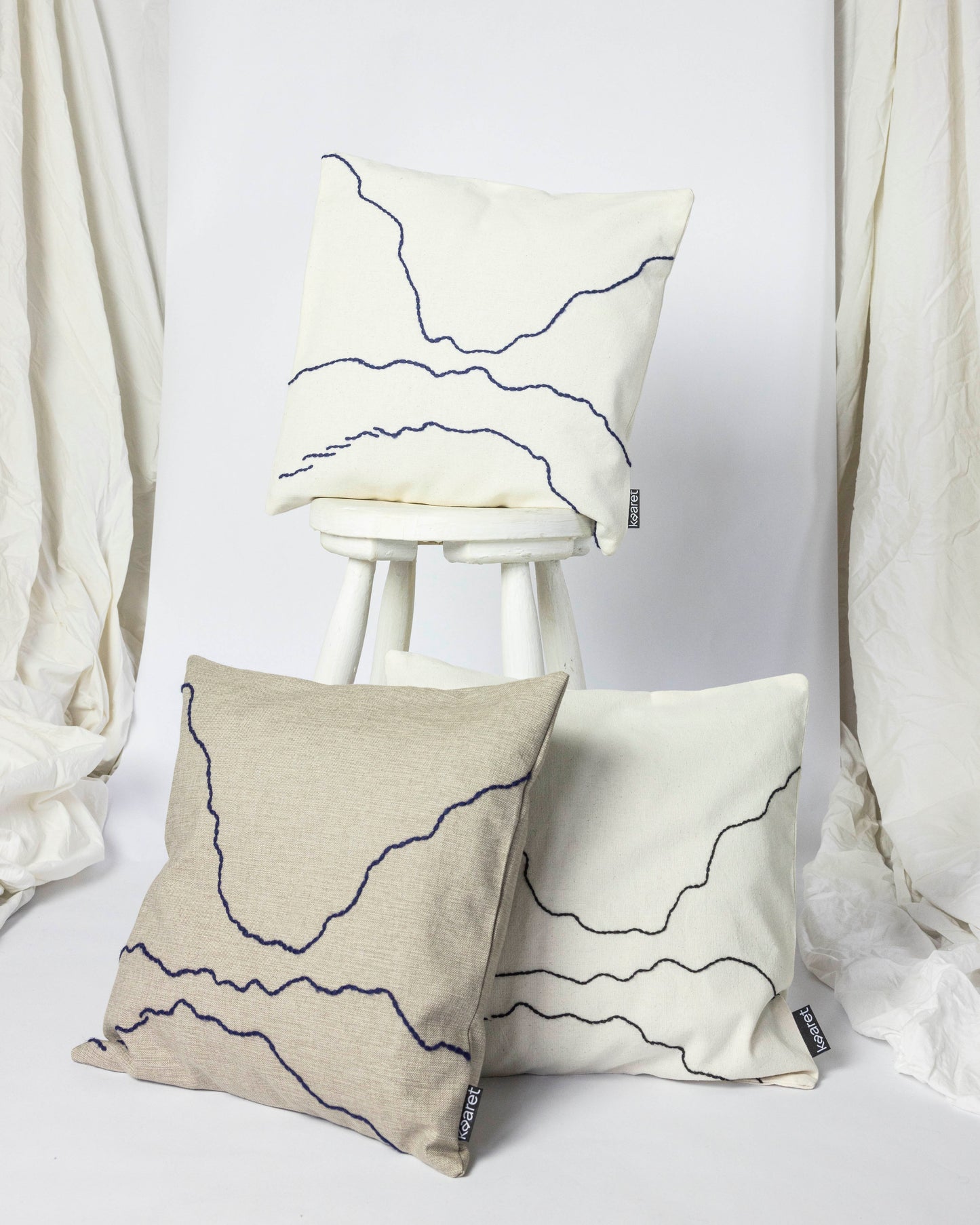 Lake – Hand-embroidered Pillowcase (more colors)