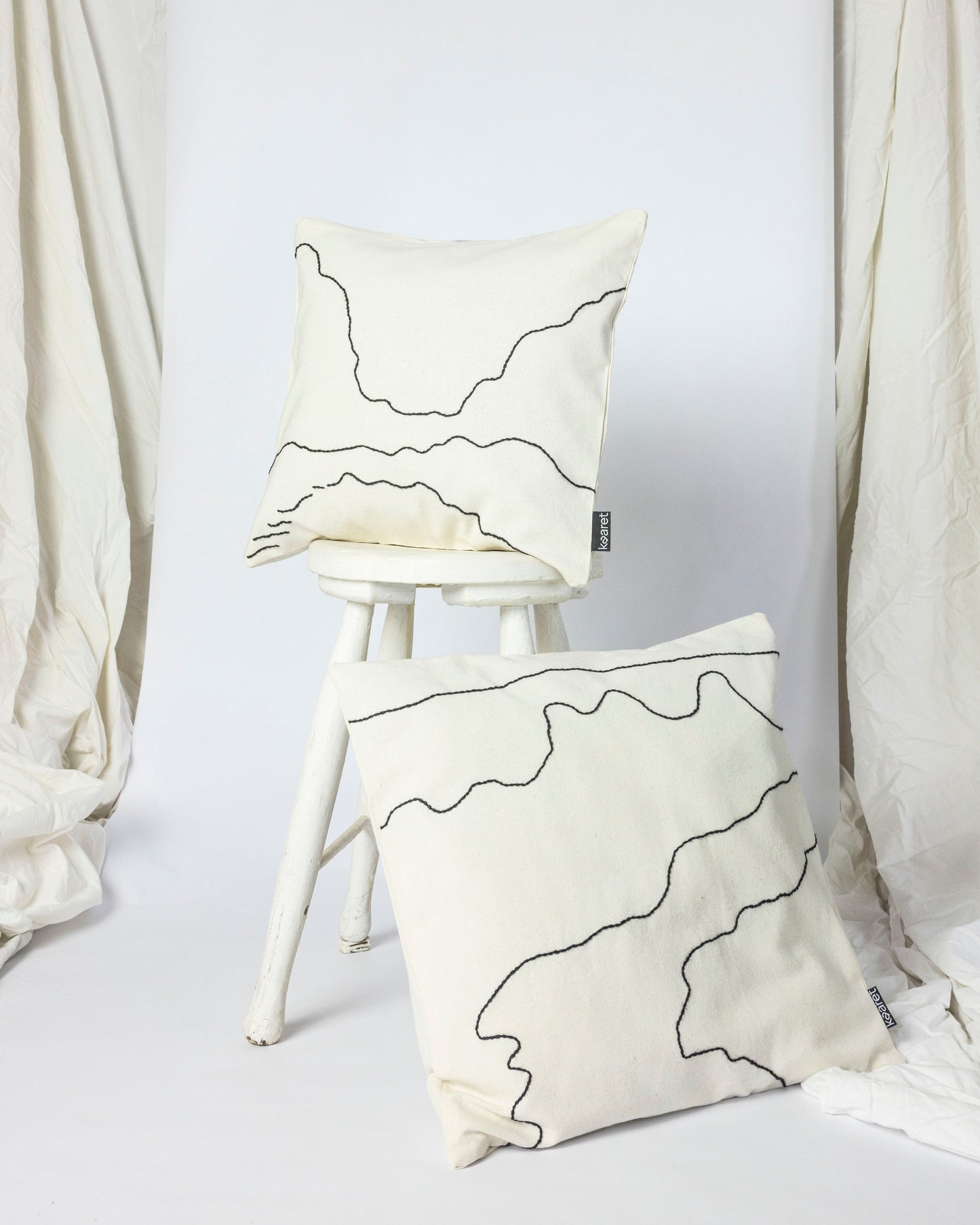 Lake – Hand-embroidered Pillowcase (more colors)