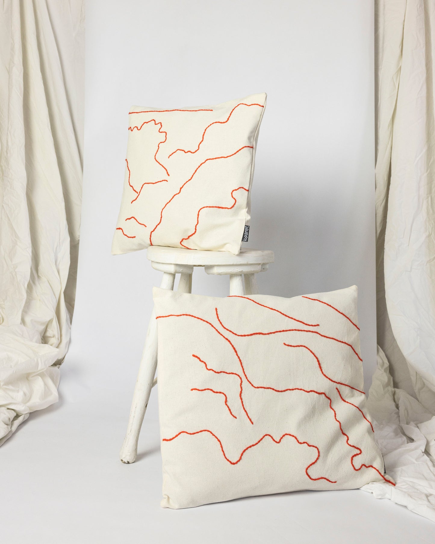 Coast – Hand-embroidered Pillowcase (more colors)