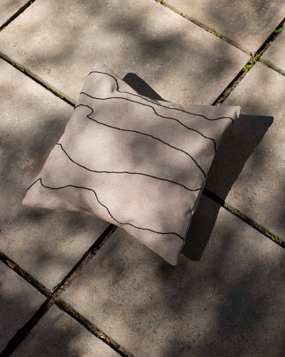 Waves – Hand-embroidered Pillowcase (more colors)