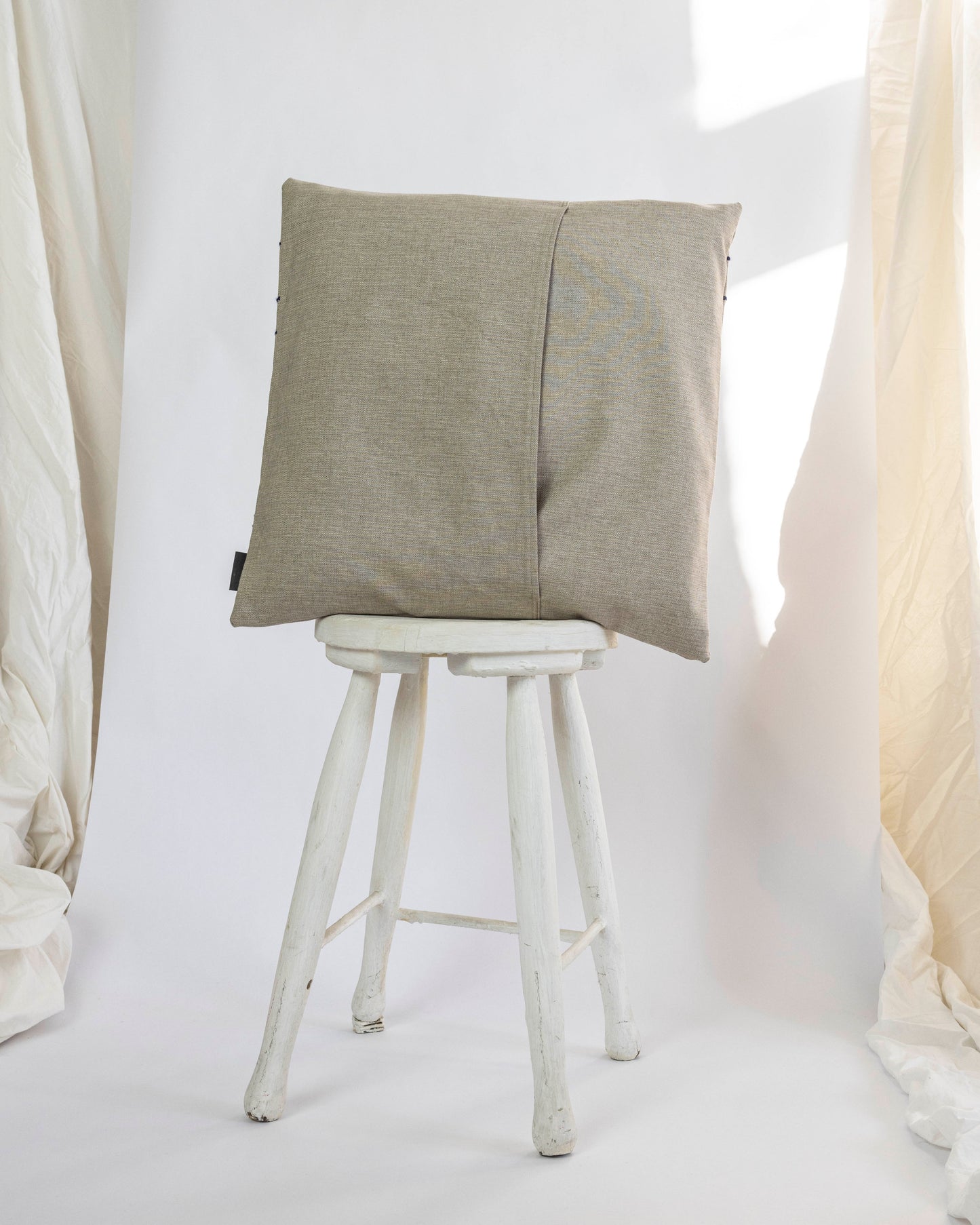 Morning – Hand-embroidered Pillowcase (more colors)